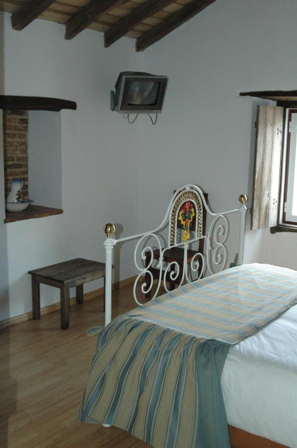 Quinta Do Vaqueirinho - Agro-Turismo Villa Marvão Oda fotoğraf